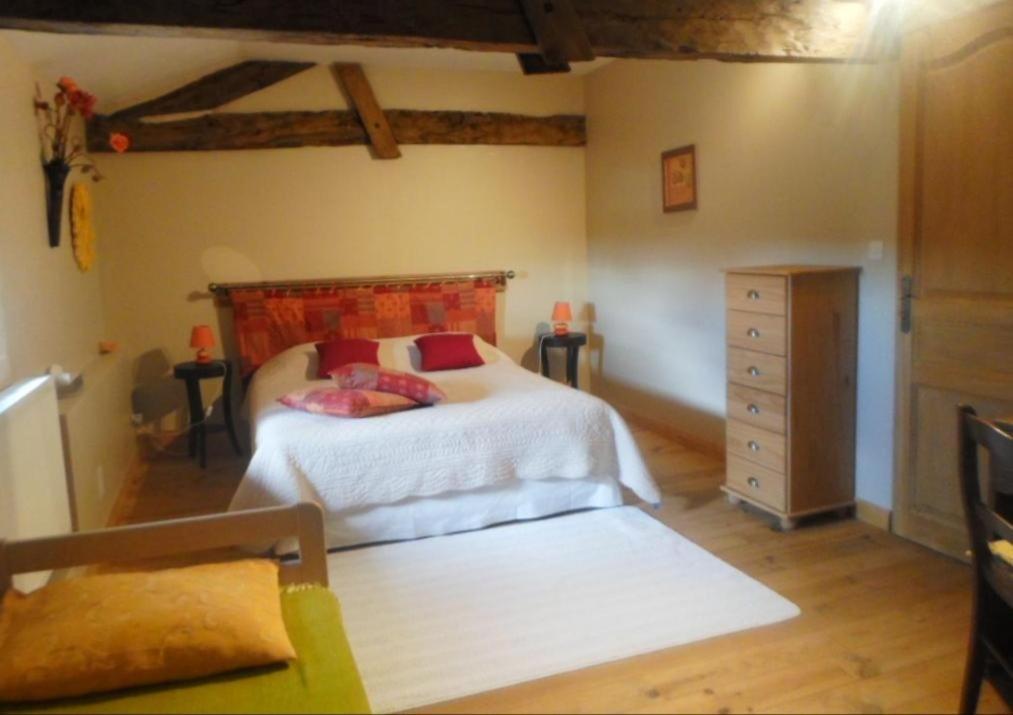 Chambres D'Hotes Du Bernes Nomdieu Eksteriør billede
